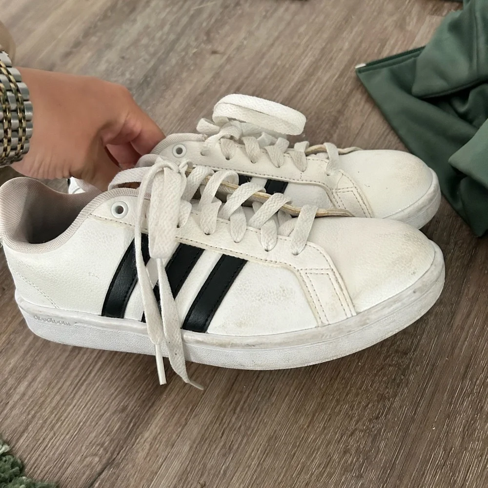 Adidas - Picture 4 of 4
